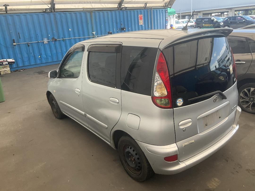 Photo '10' of Toyota Funcargo