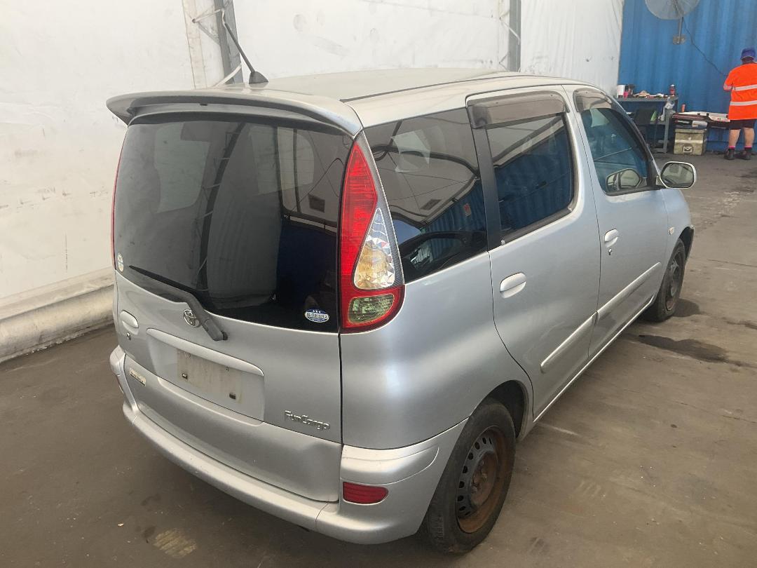 Photo '14' of Toyota Funcargo