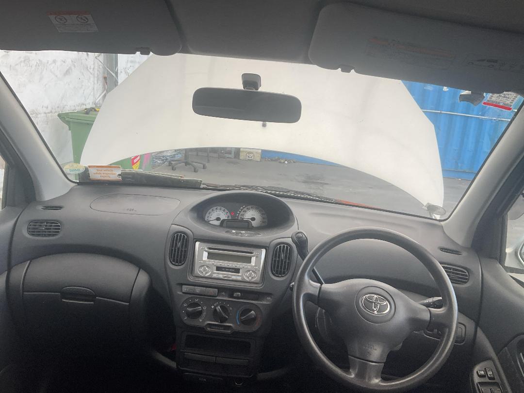 Photo '23' of Toyota Funcargo