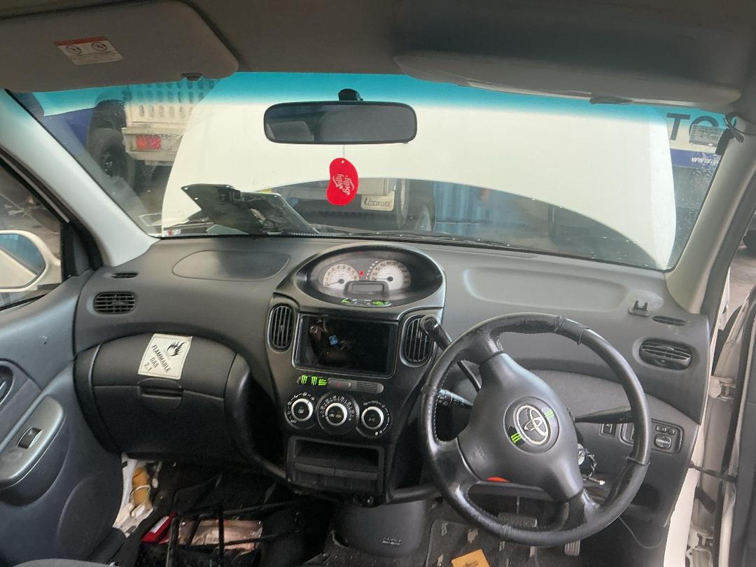 Photo '19' of Toyota Funcargo