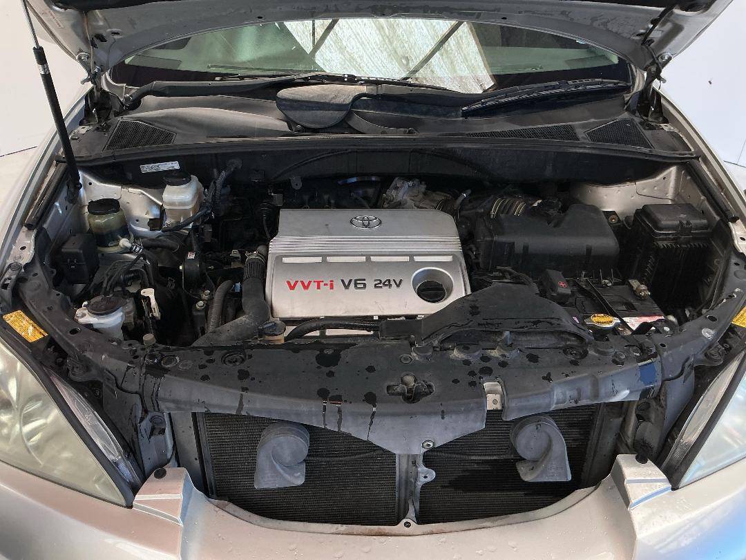 Photo '11' of Toyota Harrier