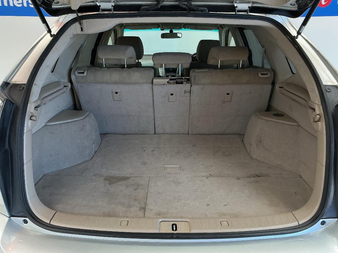 Photo '12' of Toyota Harrier