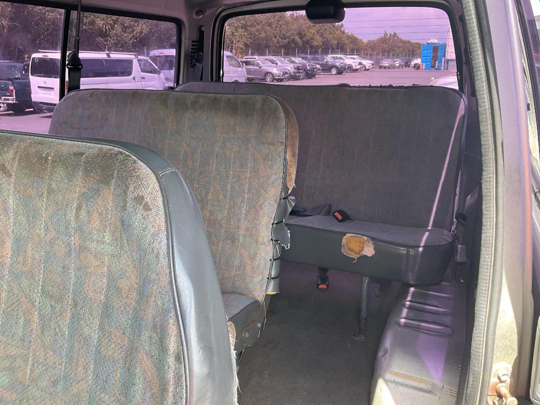 Photo '12' of Toyota Hiace ZL Photo '12' of Toyota Hiace ZL