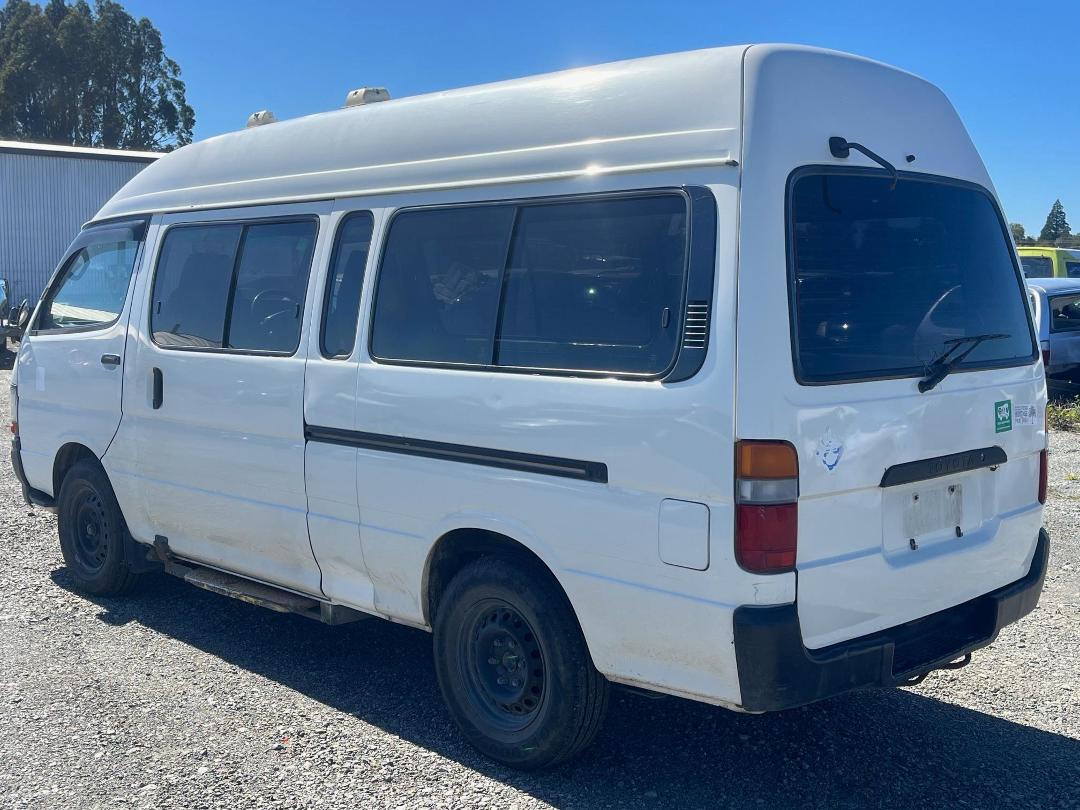 Photo '4' of Toyota Hiace