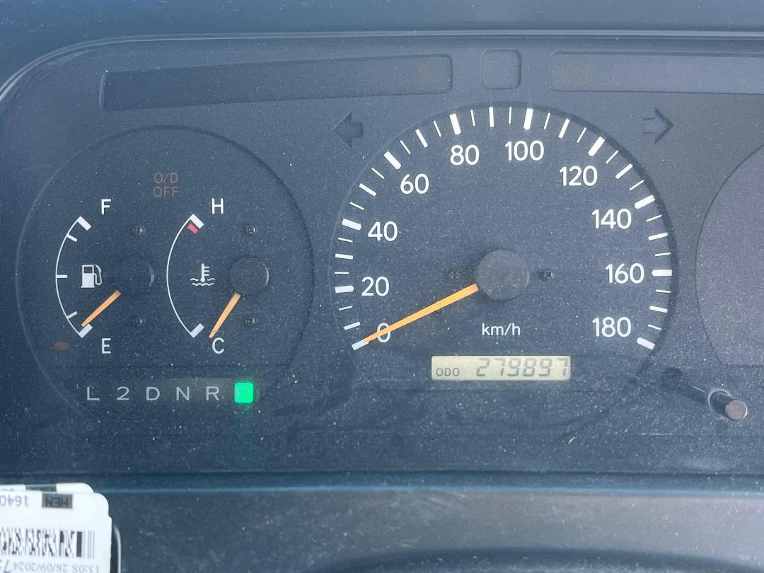 Photo '11' of Toyota Hiace