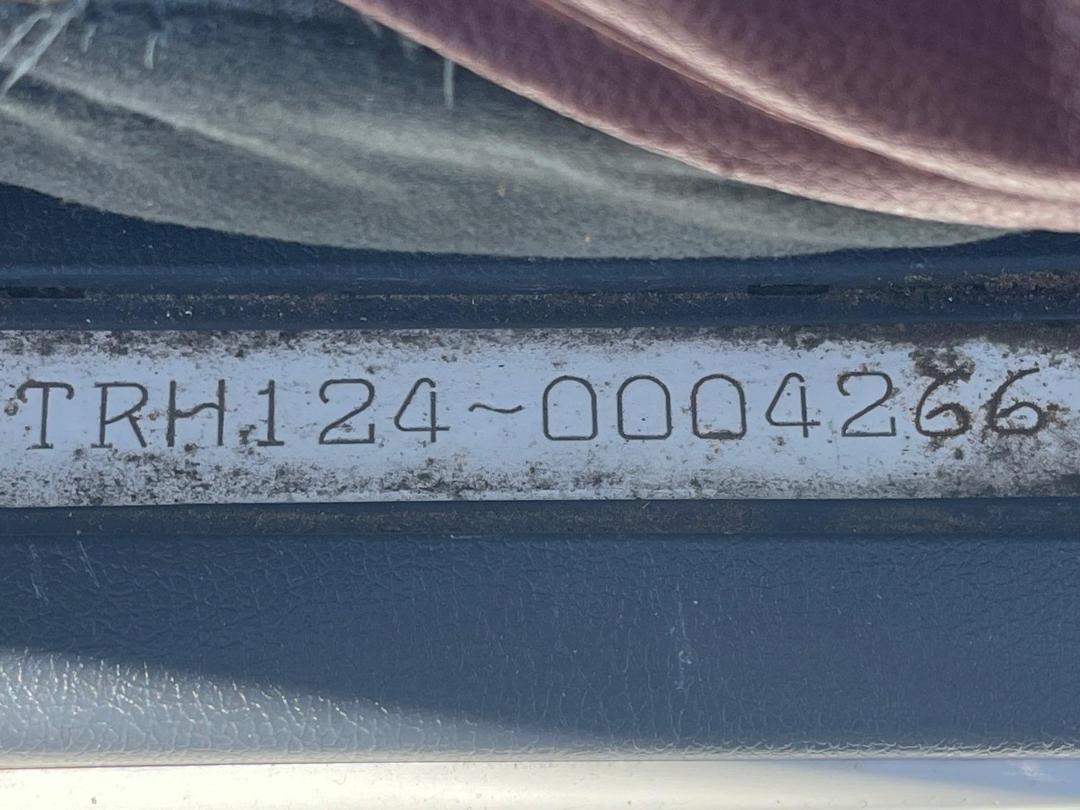 Photo '15' of Toyota Hiace