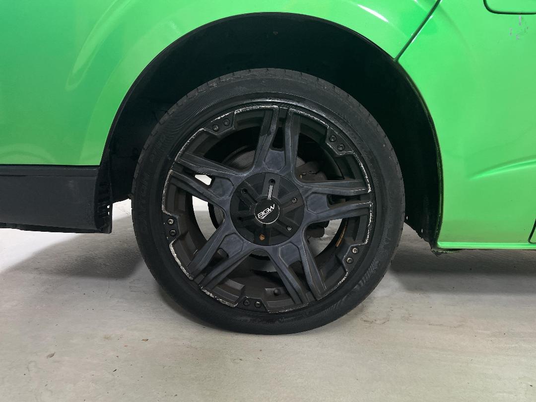 Photo '10' of Toyota Hiace