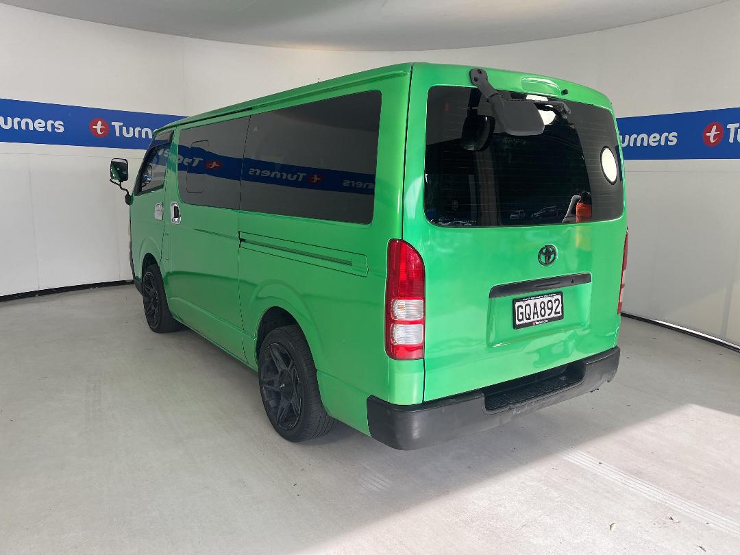 Photo '5' of Toyota Hiace