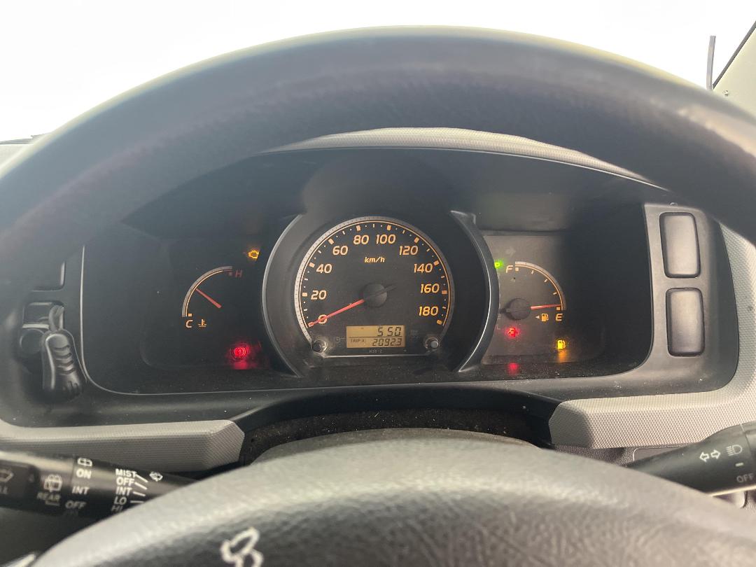 Photo '20' of Toyota Hiace