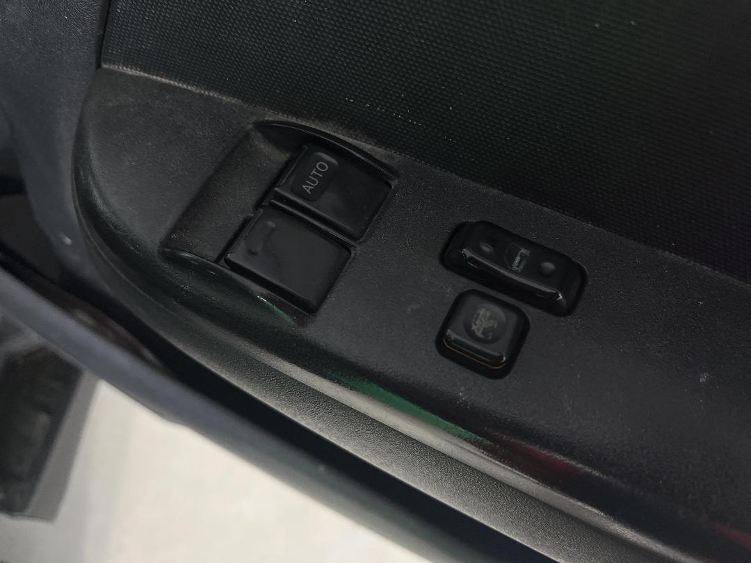 Photo '22' of Toyota Hiace