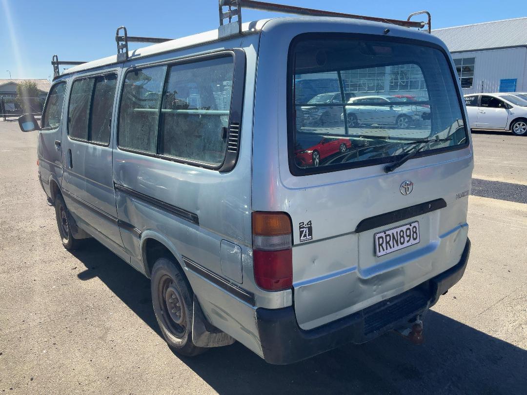 Photo '4' of Toyota Hiace ZL