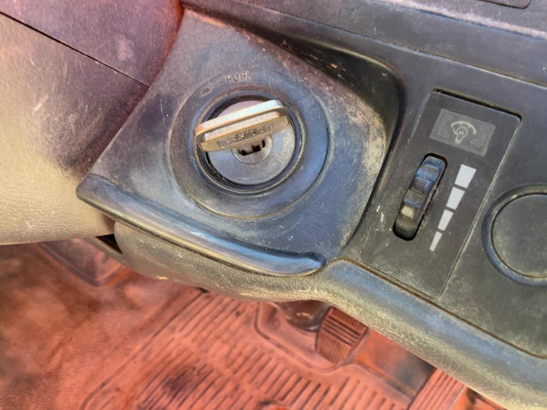 Photo '11' of Toyota Hiace ZL