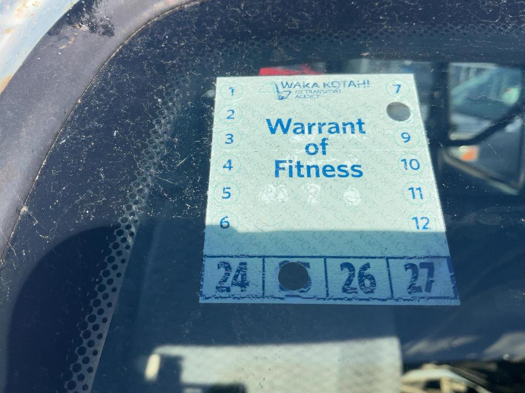 Photo '16' of Toyota Hiace ZL