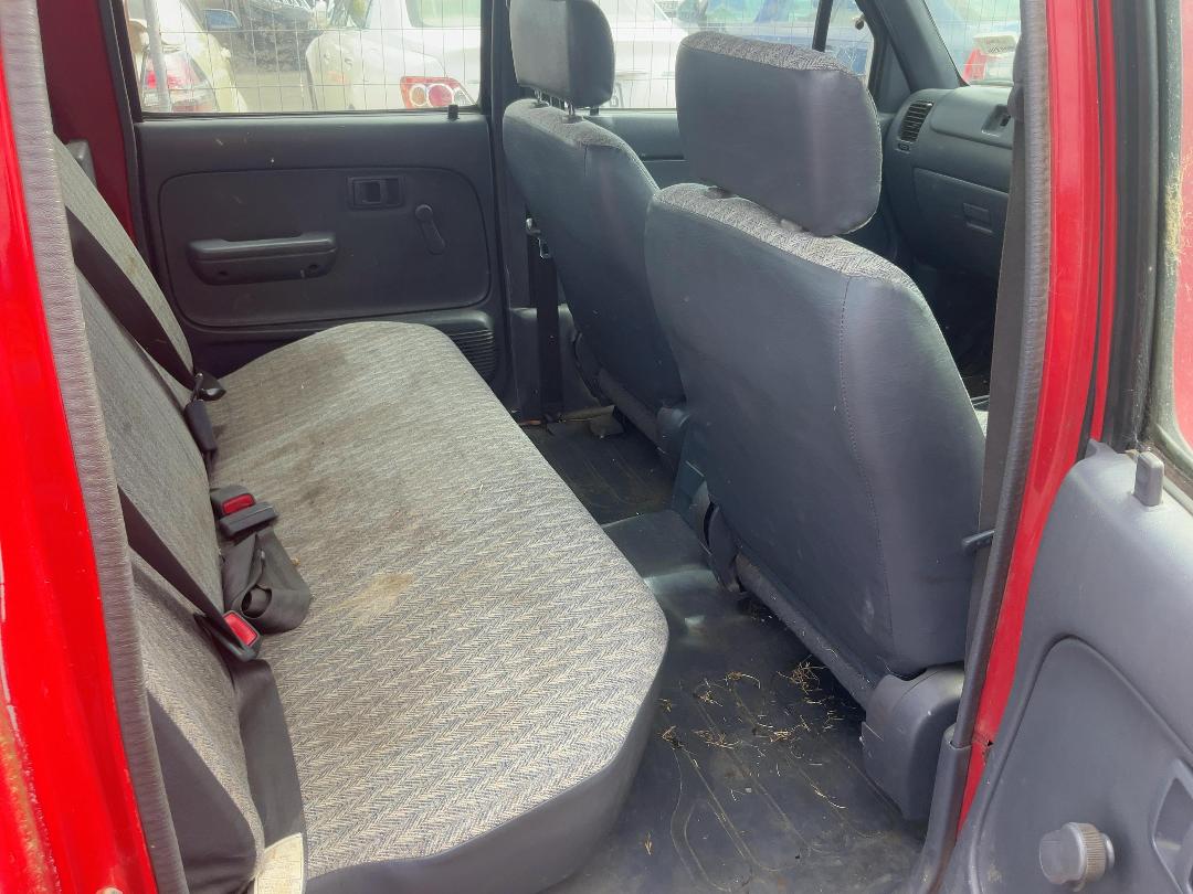 Photo '11' of Toyota Hilux D/CAB