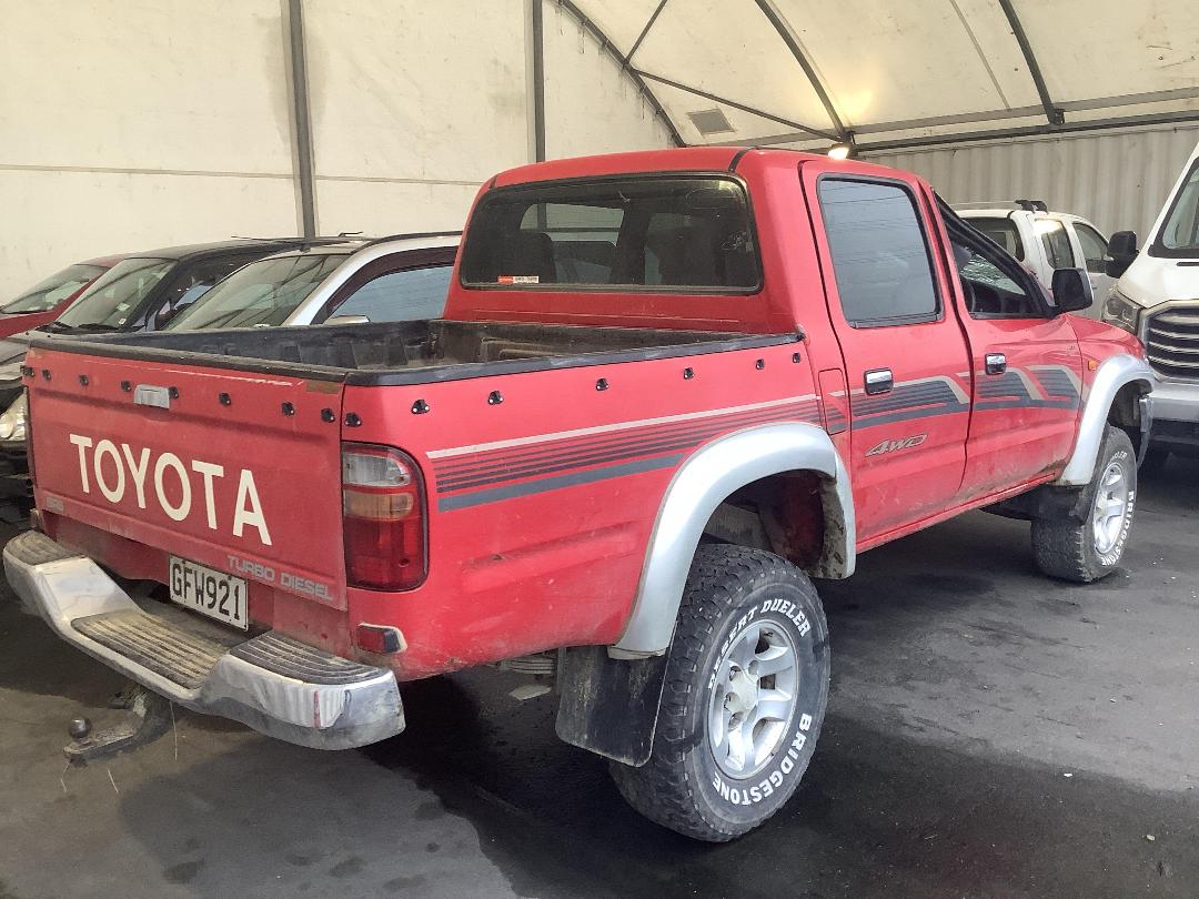 Photo '5' of Toyota Hilux TD SR5 D/C