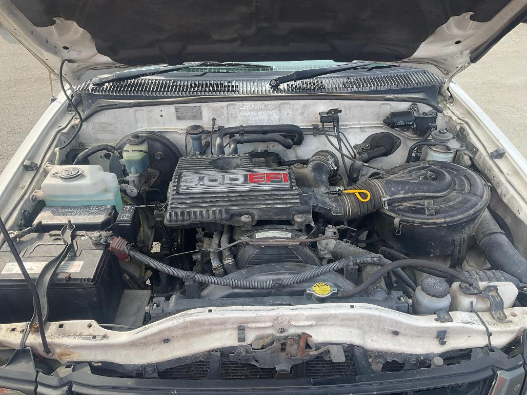 Photo '13' of Toyota Hilux X/CAB