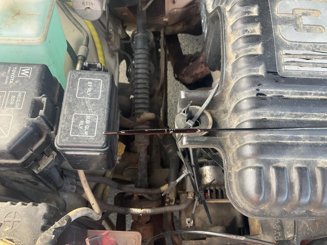 Photo '15' of Toyota Hilux X/CAB