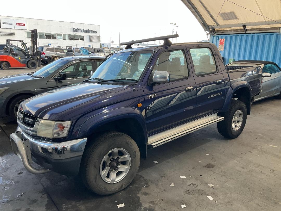 Photo '9' of Toyota Hilux TD SR5 D/C