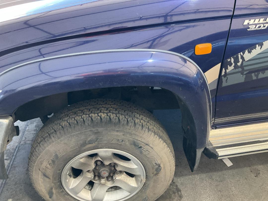 Photo '11' of Toyota Hilux TD SR5 D/C