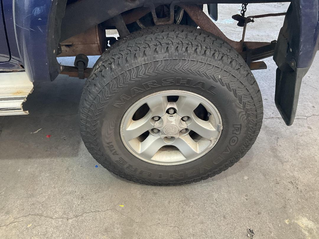 Photo '14' of Toyota Hilux TD SR5 D/C