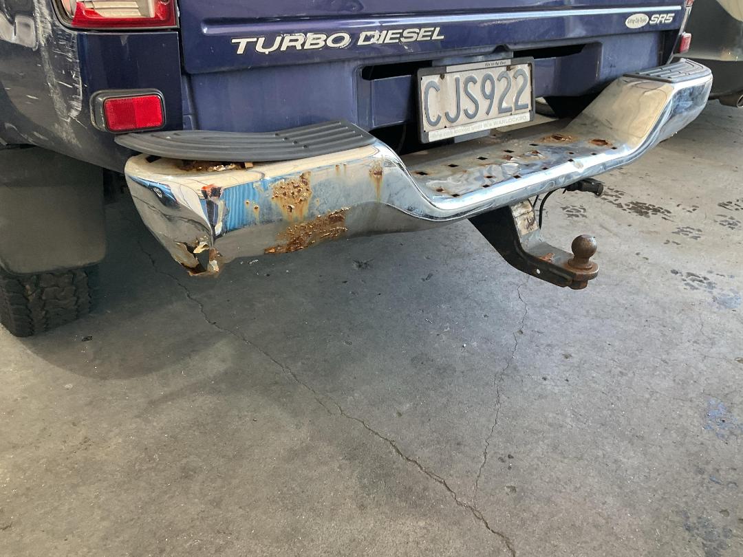 Photo '18' of Toyota Hilux TD SR5 D/C