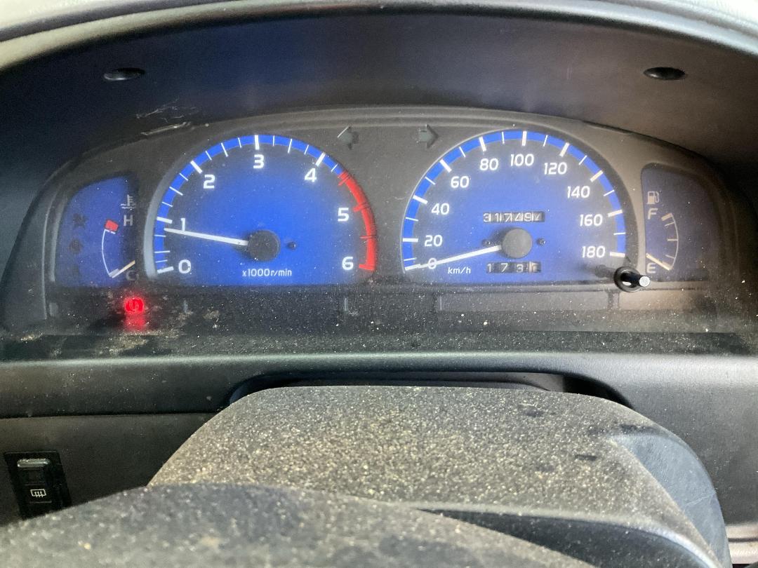 Photo '30' of Toyota Hilux TD SR5 D/C