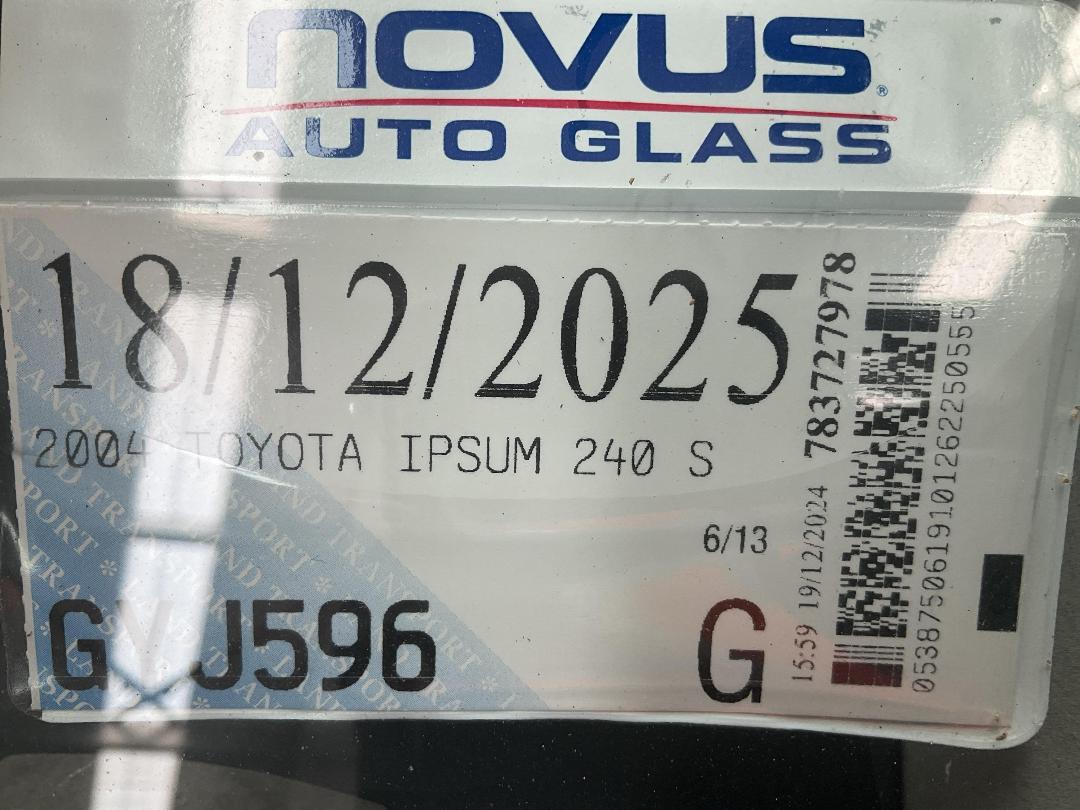 Photo '24' of Toyota Ipsum 240 S Photo '24' of Toyota Ipsum 240 S