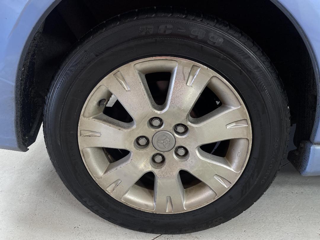 Photo '12' of Toyota Ipsum Photo '12' of Toyota Ipsum