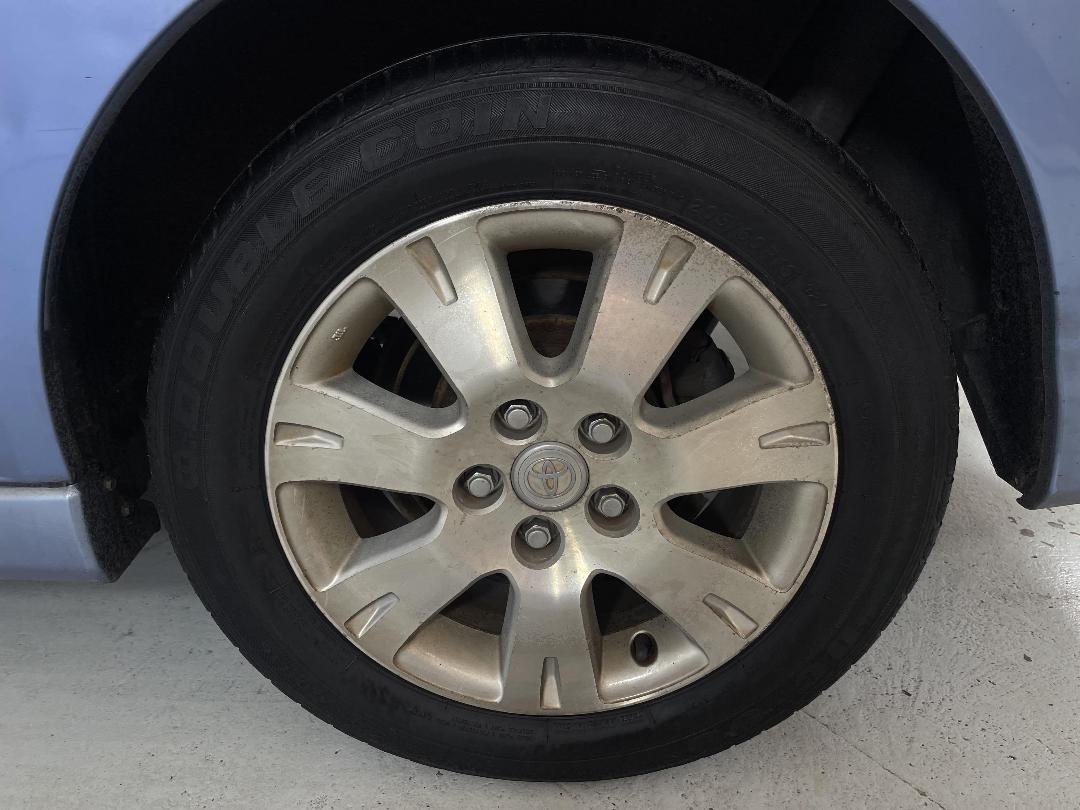 Photo '11' of Toyota Ipsum Photo '11' of Toyota Ipsum