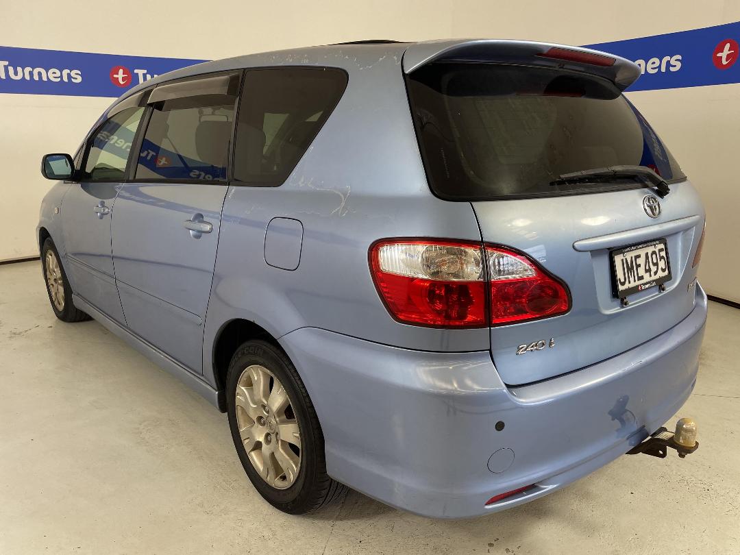 Photo '5' of Toyota Ipsum Photo '5' of Toyota Ipsum