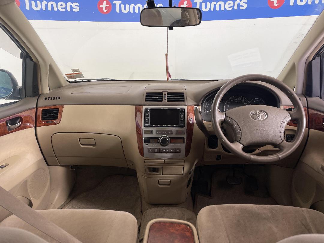 Photo '17' of Toyota Ipsum Photo '17' of Toyota Ipsum