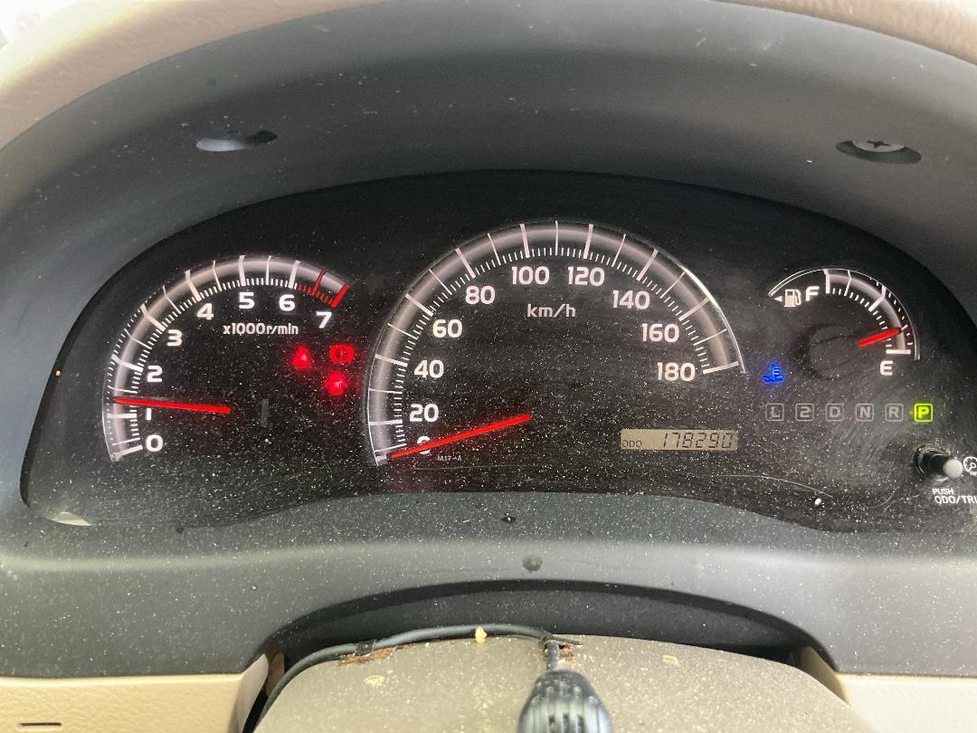 Photo '9' of Toyota Ipsum