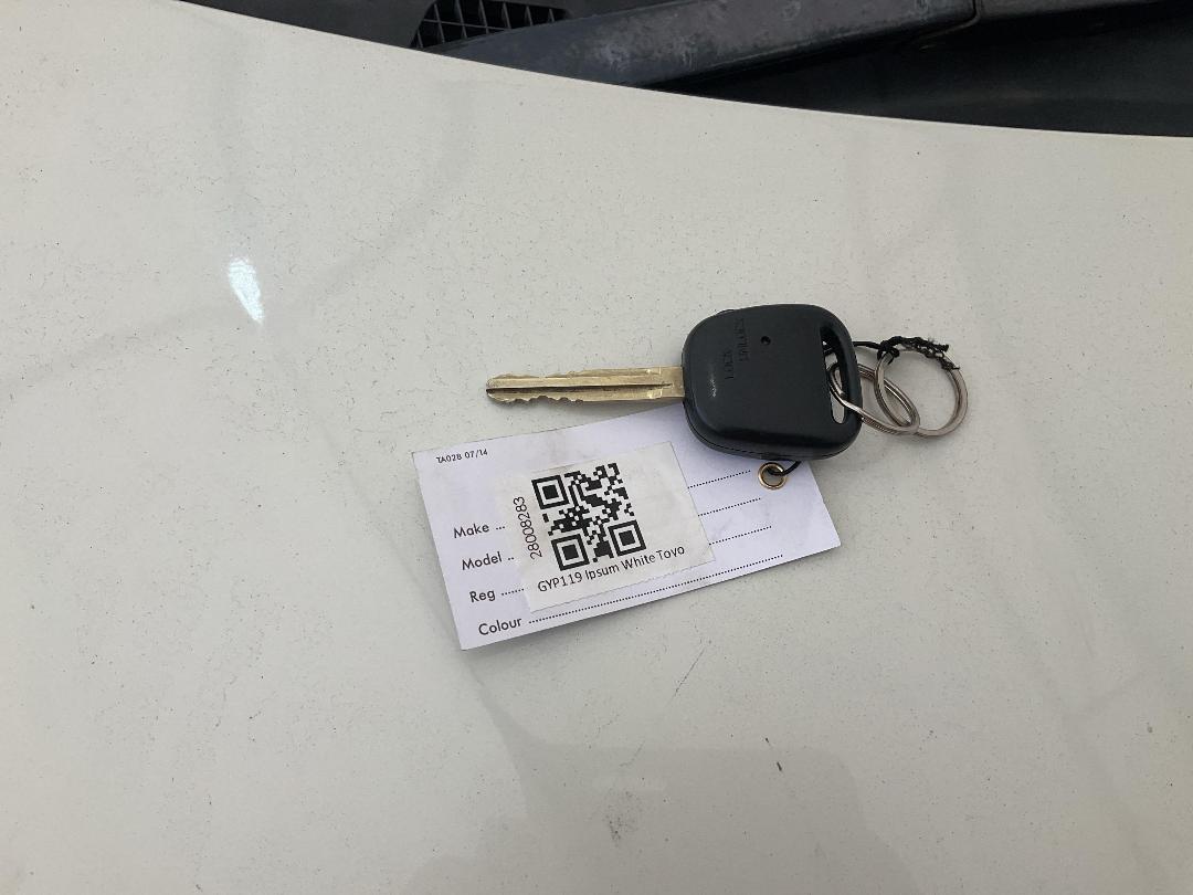 Photo '11' of Toyota Ipsum