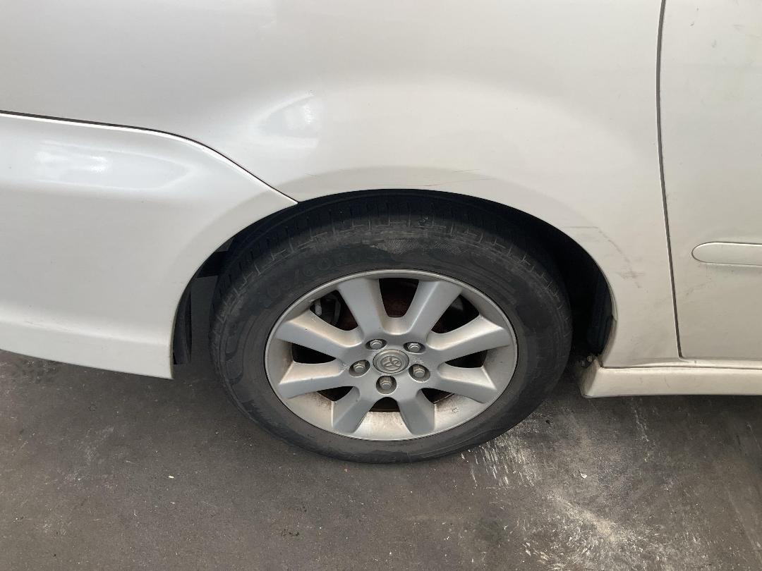 Photo '16' of Toyota Ipsum