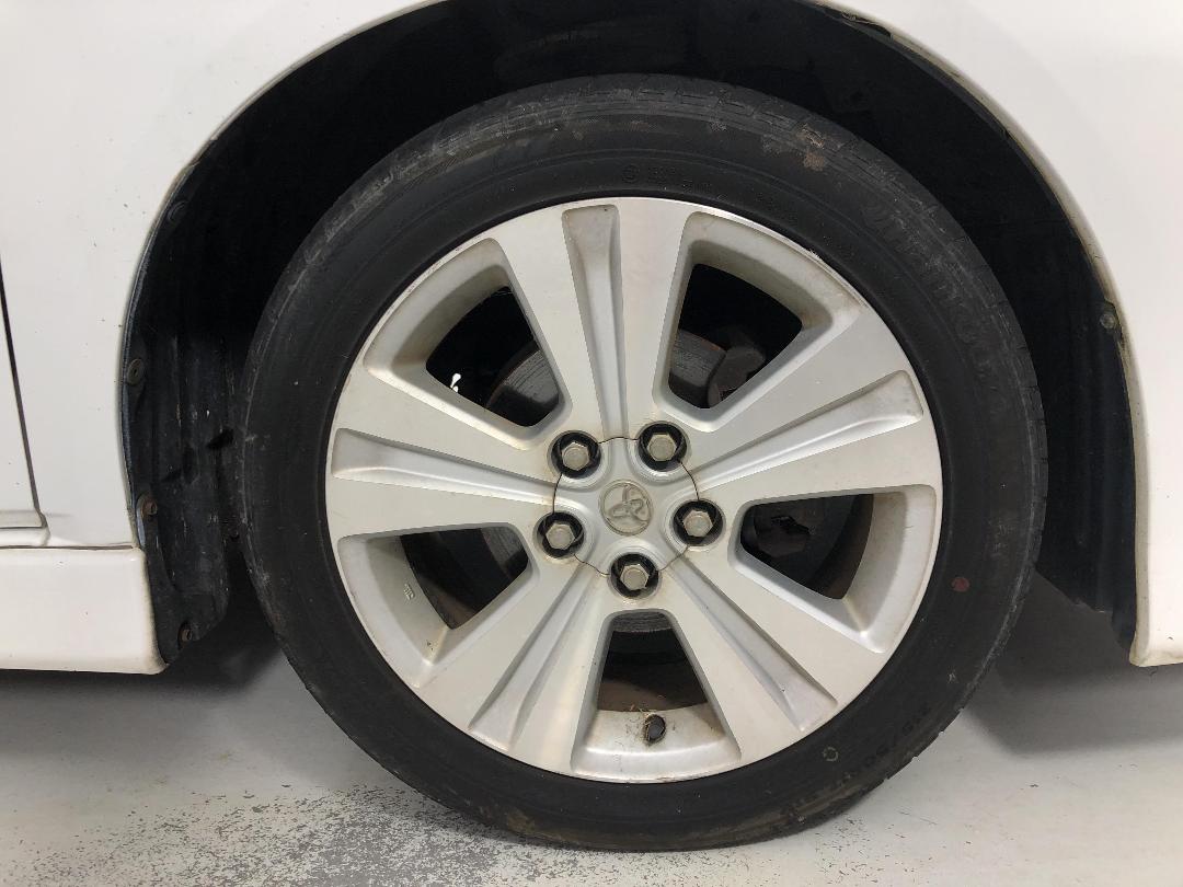 Photo '9' of Toyota Ipsum