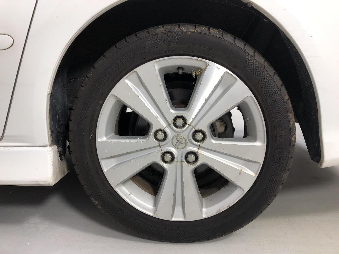 Photo '11' of Toyota Ipsum