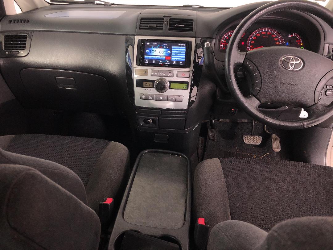 Photo '17' of Toyota Ipsum