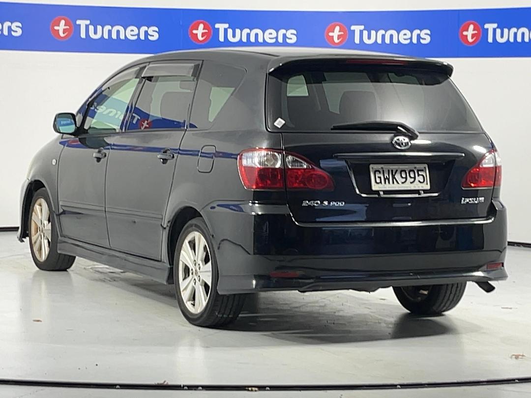 Photo '5' of Toyota Ipsum Photo '5' of Toyota Ipsum