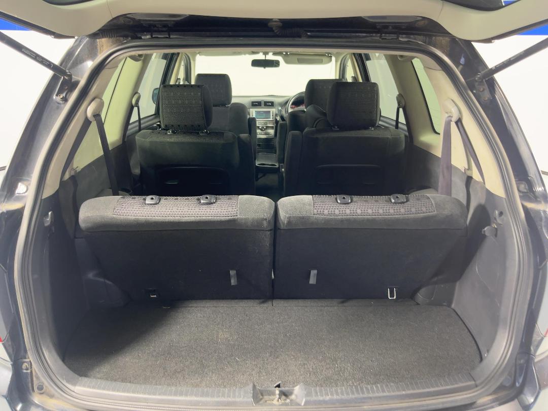 Photo '14' of Toyota Ipsum Photo '14' of Toyota Ipsum