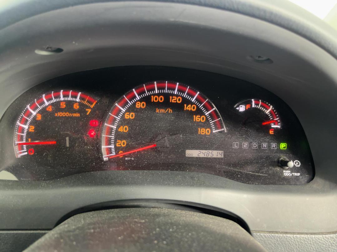 Photo '21' of Toyota Ipsum Photo '21' of Toyota Ipsum