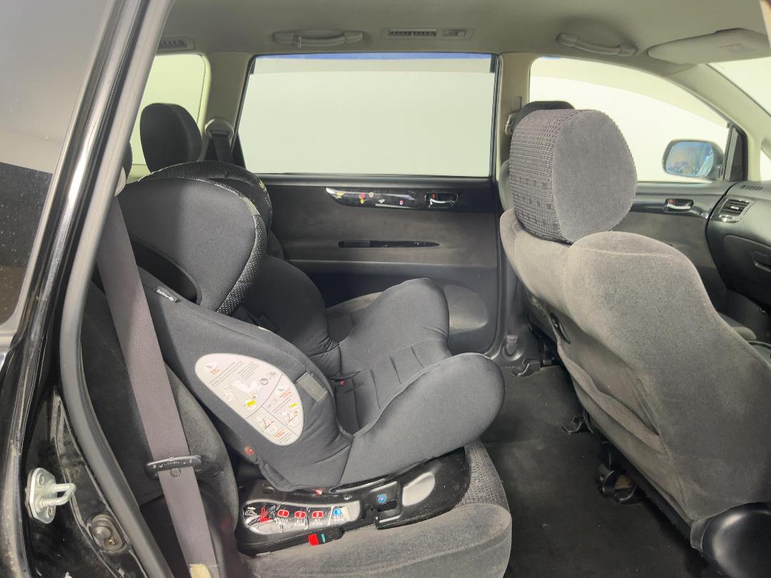 Photo '20' of Toyota Ipsum Photo '20' of Toyota Ipsum