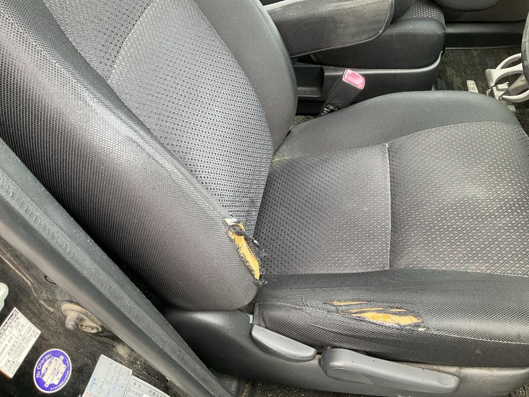 Photo '16' of Toyota Isis Platana