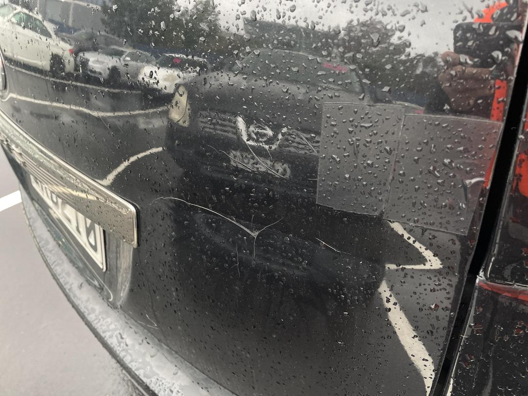 Photo '23' of Toyota Isis