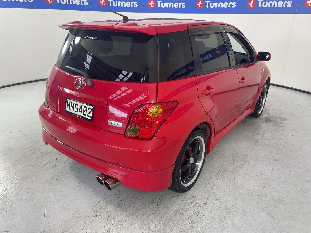 Photo '7' of Toyota IST