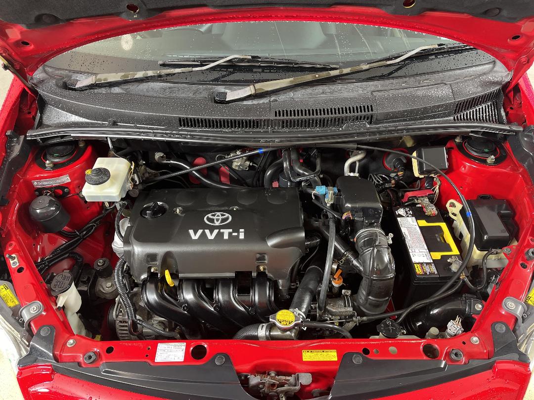 Photo '13' of Toyota IST Photo '13' of Toyota IST