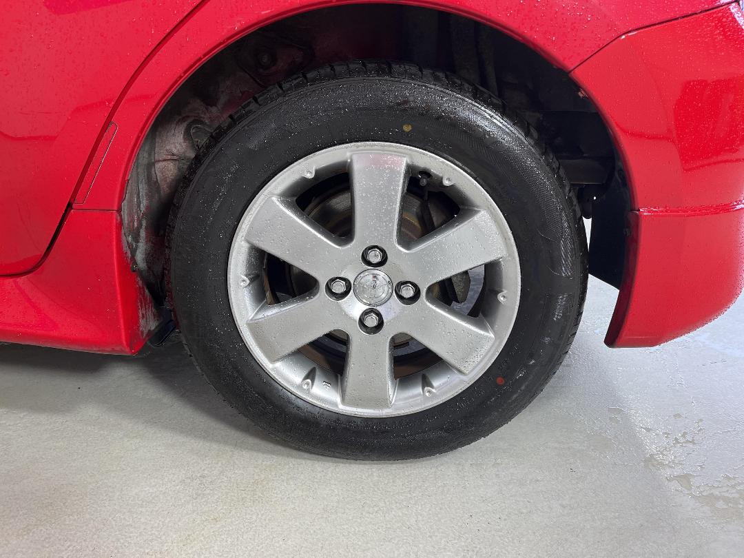 Photo '11' of Toyota IST Photo '11' of Toyota IST