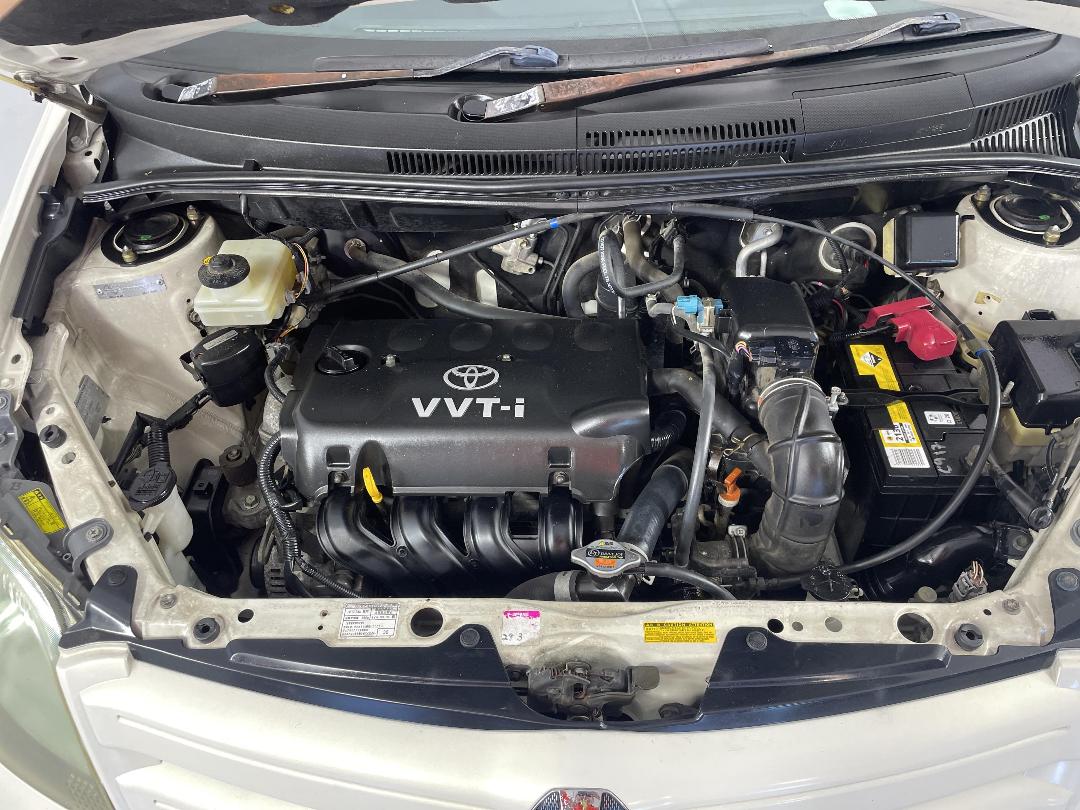 Photo '13' of Toyota IST Photo '13' of Toyota IST