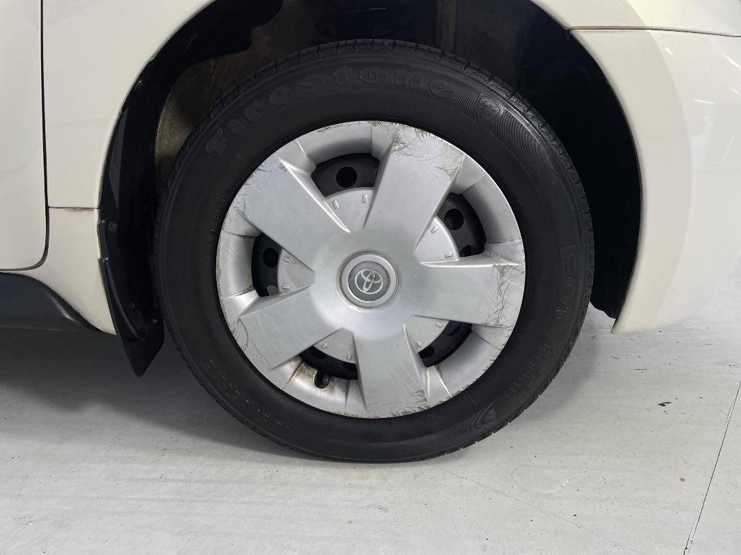 Photo '9' of Toyota IST Photo '9' of Toyota IST