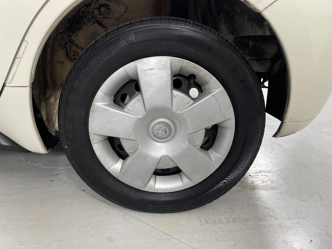 Photo '11' of Toyota IST Photo '11' of Toyota IST