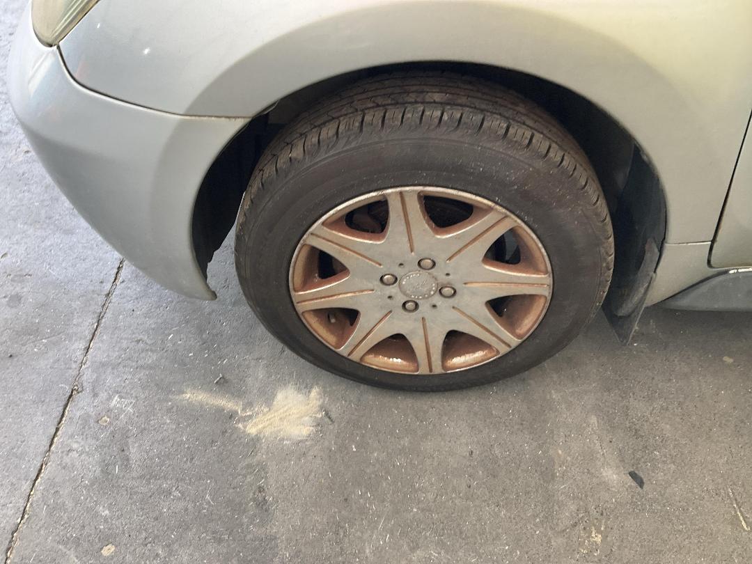 Photo '8' of Toyota IST